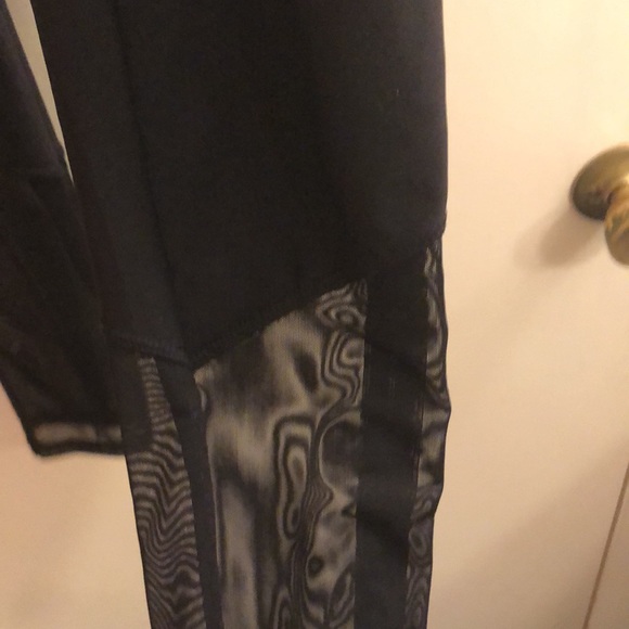 Women’s Xersion Black Workout Leggings - Picture 3 of 8